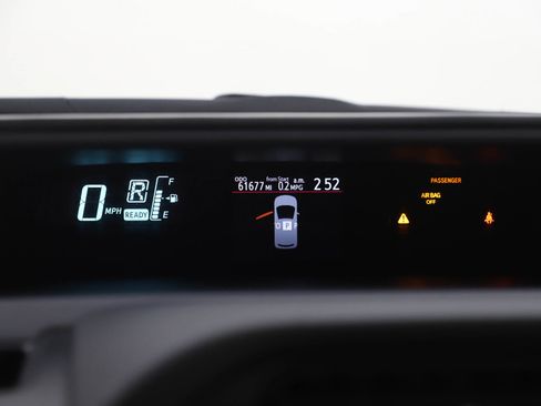 Used 2014 Toyota Prius C Three image 22