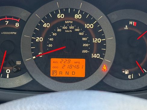 Used 2011 Toyota RAV4 4WD w/ Upgrade Value Pkg image 19