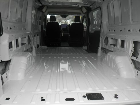 Used 2024 Ford Transit 250 Low Roof image 14