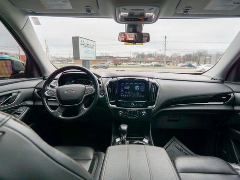Used 2021 Chevrolet Traverse RS AWD/4WD image 14