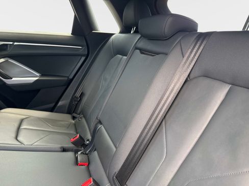 Certified 2025 Audi Q3 2.0T Premium AWD/4WD image 12