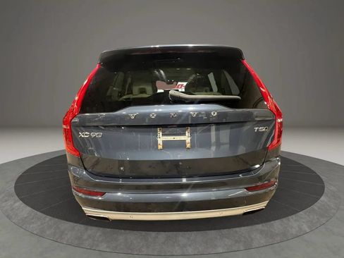Used 2020 Volvo XC90 T5 Momentum AWD/4WD image 6