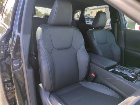 Used 2025 Lexus RX 350h w/ Convenience Package image 31