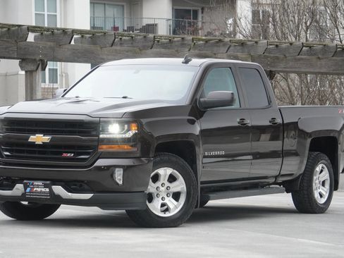 Used 2018 Chevrolet Silverado 1500 LT w/ All Star Edition AWD/4WD image 25