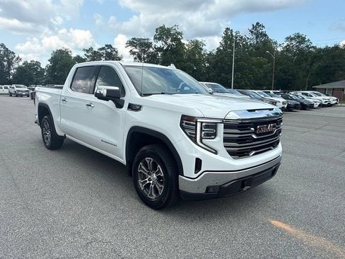 Used 2026 GMC Sierra 1500 SLT AWD/4WD image 3