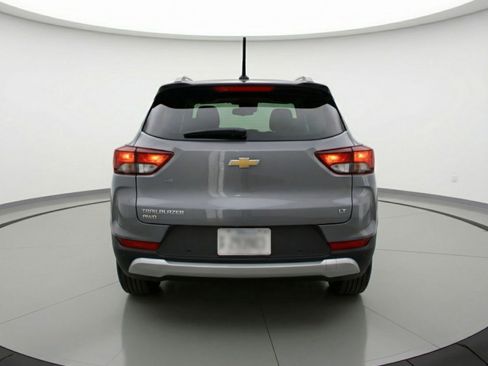 Used 2025 Chevrolet TrailBlazer LT w/ Driver Confidence Package image 7