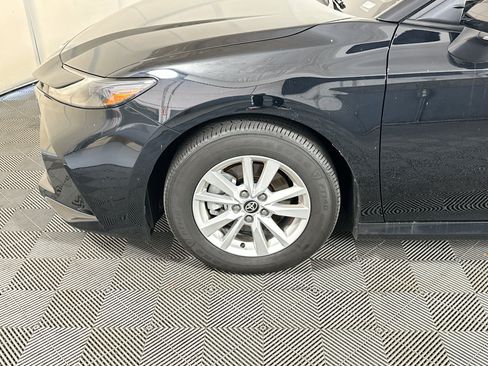 Used 2026 Toyota Camry LE FWD image 11