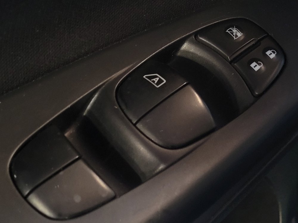 Used 2017 Nissan Sentra S FWD image 27