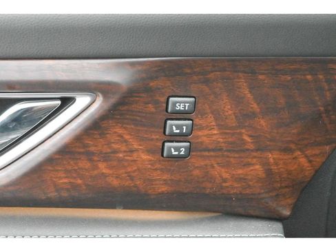 Used 2023 Subaru Ascent Touring image 33