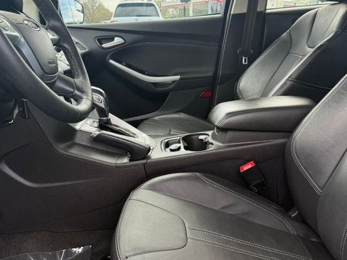 Used 2014 Ford Focus SE w/ Equipment Group 201A image 21