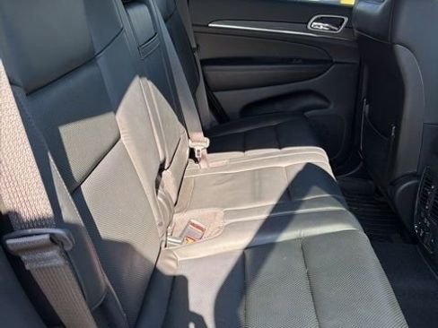 Used 2021 Jeep Grand Cherokee Limited w/ Luxury Group II image 22