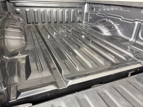 Used 2022 Nissan Frontier S w/ Technology Package RWD image 41