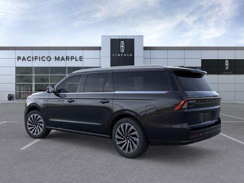 New 2026 Lincoln Navigator L Black Label AWD/4WD image 4