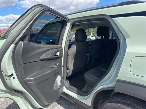 Used 2025 Chevrolet TrailBlazer LT image 27