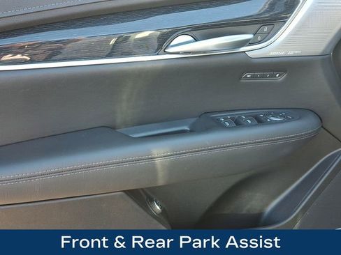 Used 2025 Cadillac XT5 Premium Luxury image 16