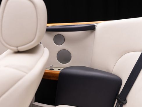 Used 2010 Rolls-Royce Phantom Drophead Coupe image 69