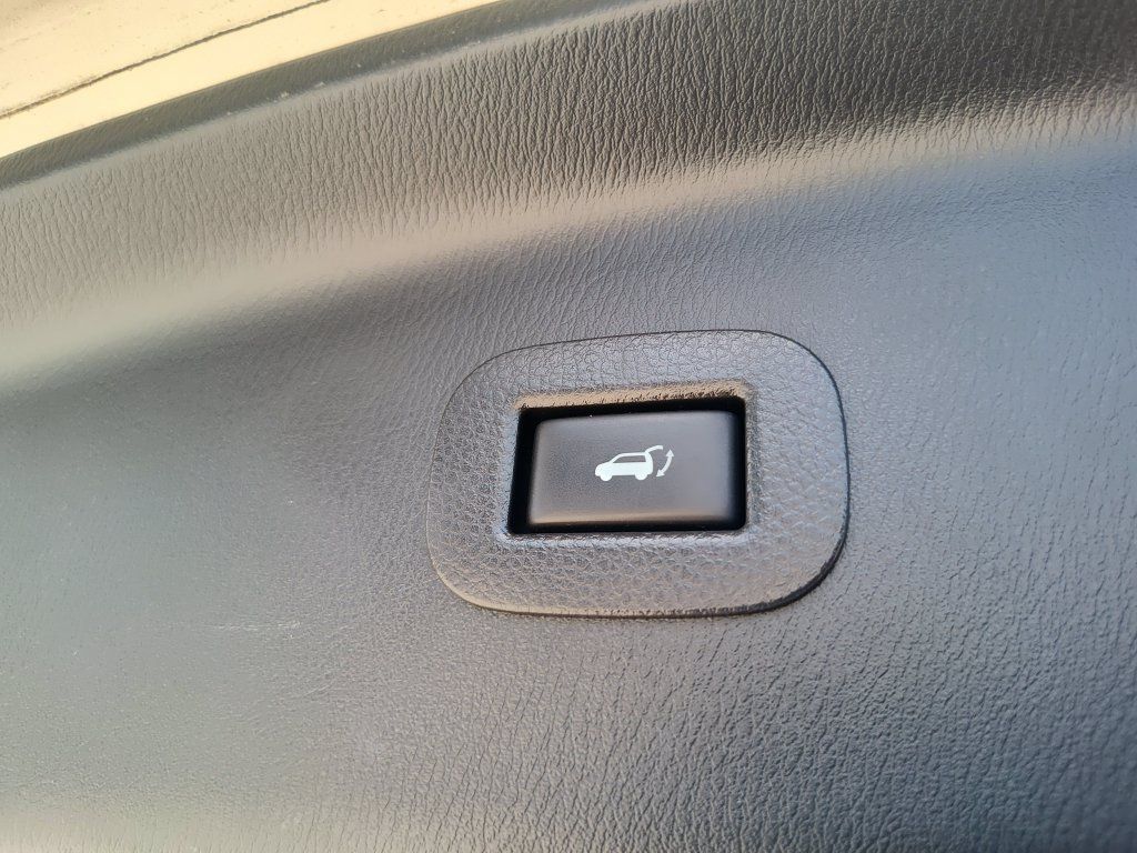 Used 2018 INFINITI QX80 2WD w/ Driver Assistance Package image 10