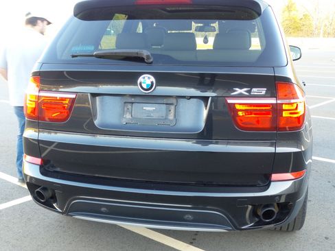 Used 2013 BMW X5 xDrive35i image 2