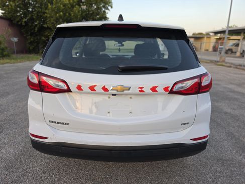 Used 2021 Chevrolet Equinox LS AWD/4WD image 6