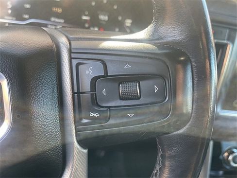 Used 2022 GMC Yukon XL Denali w/ Denali Ultimate Package image 5