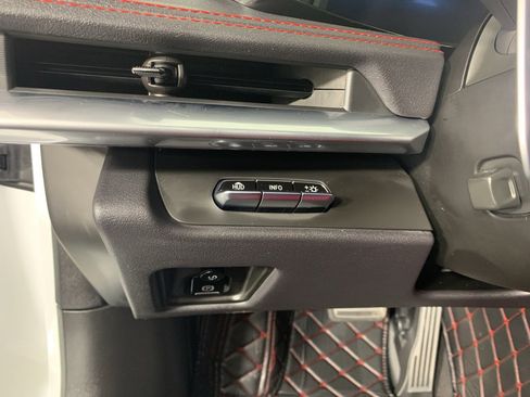 Used 2021 Chevrolet Corvette Stingray Preferred Cpe w/ 2LT image 17