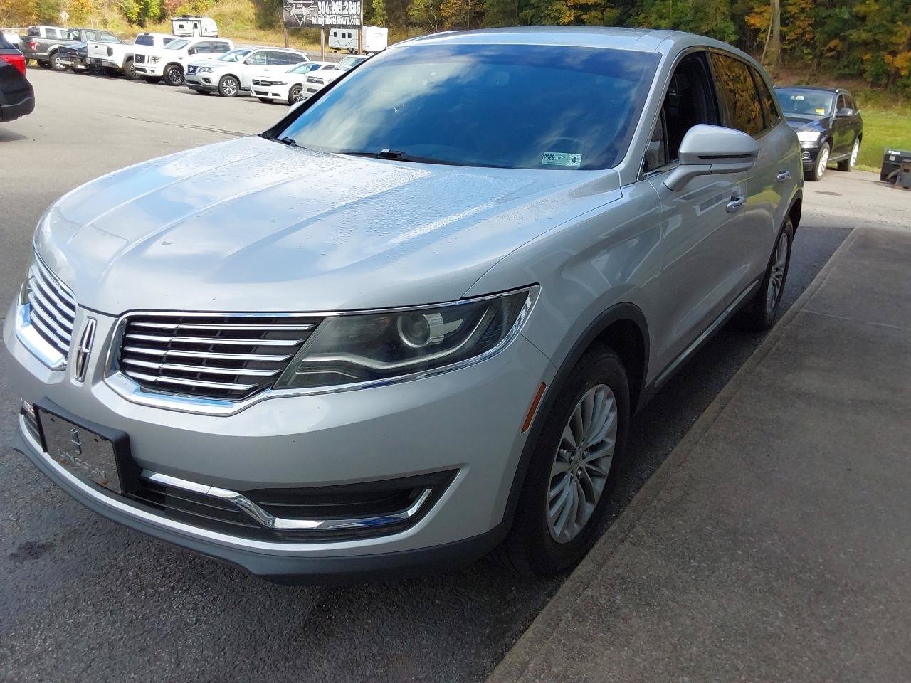 Used 2018 Lincoln MKX Select w/ Select Plus Package AWD/4WD image 7