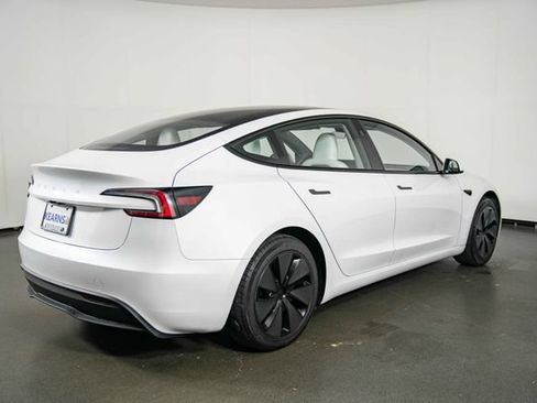 Used 2025 Tesla Model 3 RWD image 8