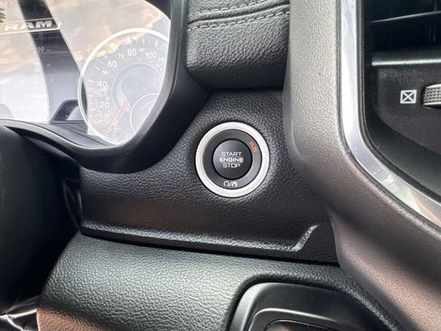 Used 2024 RAM 1500 Laramie AWD/4WD image 32