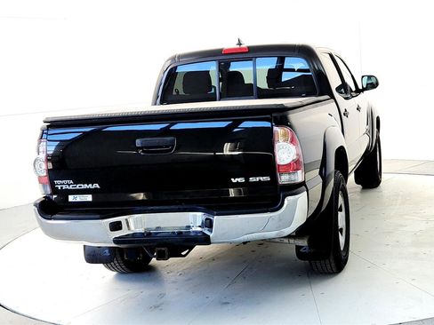 Certified 2015 Toyota Tacoma 4x4 Double Cab image 5