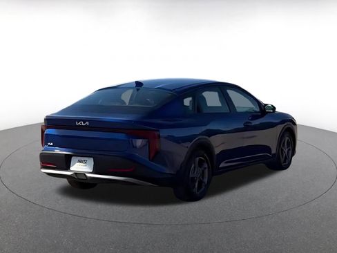 Used 2025 Kia K4 LXS image 11