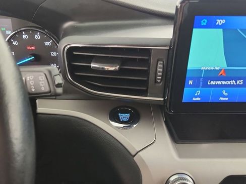 Used 2022 Ford Explorer XLT w/ Equipment Group 202A image 24