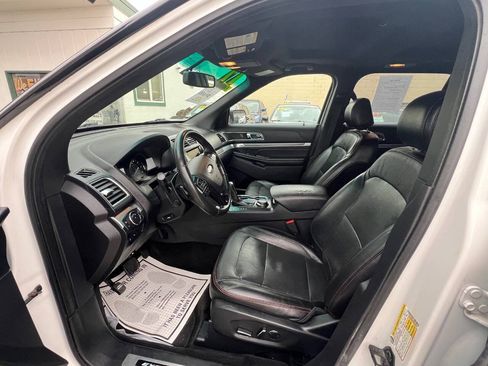 Used 2017 Ford Explorer Sport w/ Equipment Group 401A AWD/4WD image 16