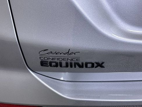Used 2024 Chevrolet Equinox RS w/ LPO, Floor Liner Package FWD image 33