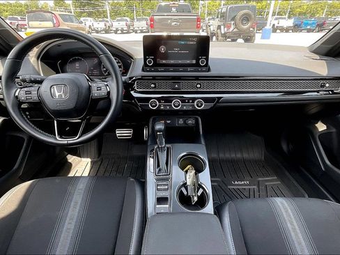 Used 2023 Honda Civic Sport image 5