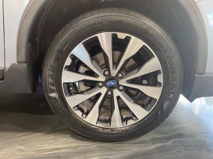 Used 2017 Subaru Outback 2.5i Limited AWD/4WD image 8