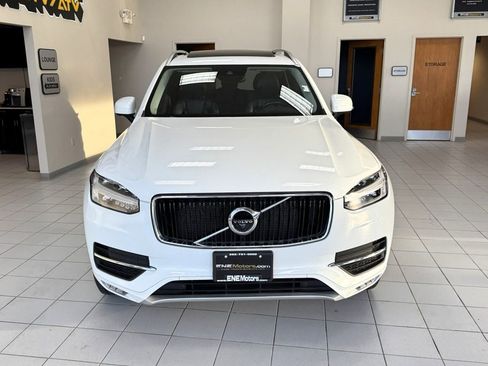 Used 2018 Volvo XC90 T5 Momentum w/ Convenience Package image 3