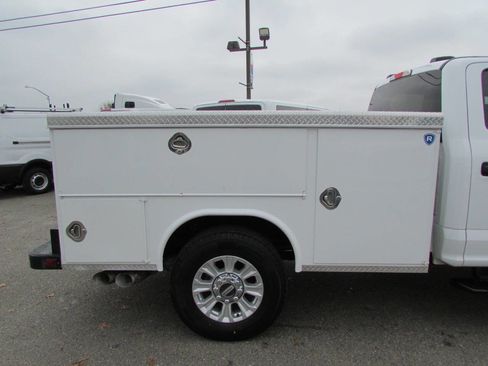 Used 2022 Ford F250 XLT image 9