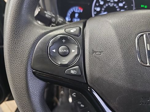 Used 2022 Honda HR-V EX image 16
