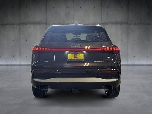 Certified 2025 Audi Q5 Premium Plus w/ Premium Plus AWD/4WD image 4