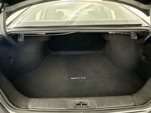Used 2024 Nissan Sentra SV FWD image 29