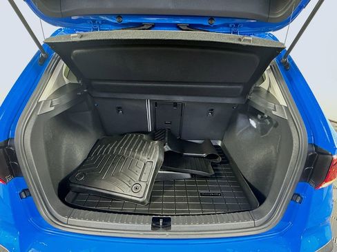 Used 2022 Volkswagen Taos SE image 25