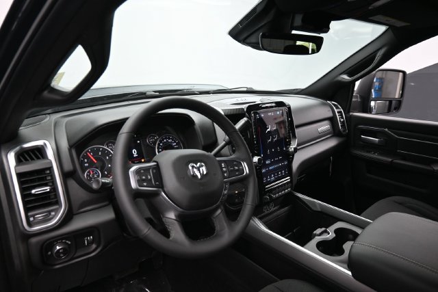 New 2027 RAM 3500 Big Horn AWD/4WD image 12