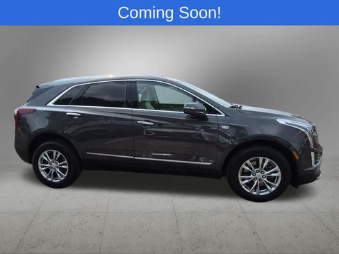 Used 2020 Cadillac XT5 Premium Luxury w/ LPO, Floor Liner Package FWD image 7