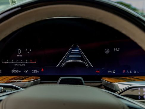 Used 2025 Cadillac Escalade Sport Platinum w/ LPO, Floor Liner Package image 20