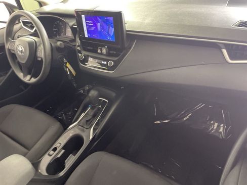 Used 2024 Toyota Corolla LE FWD image 25