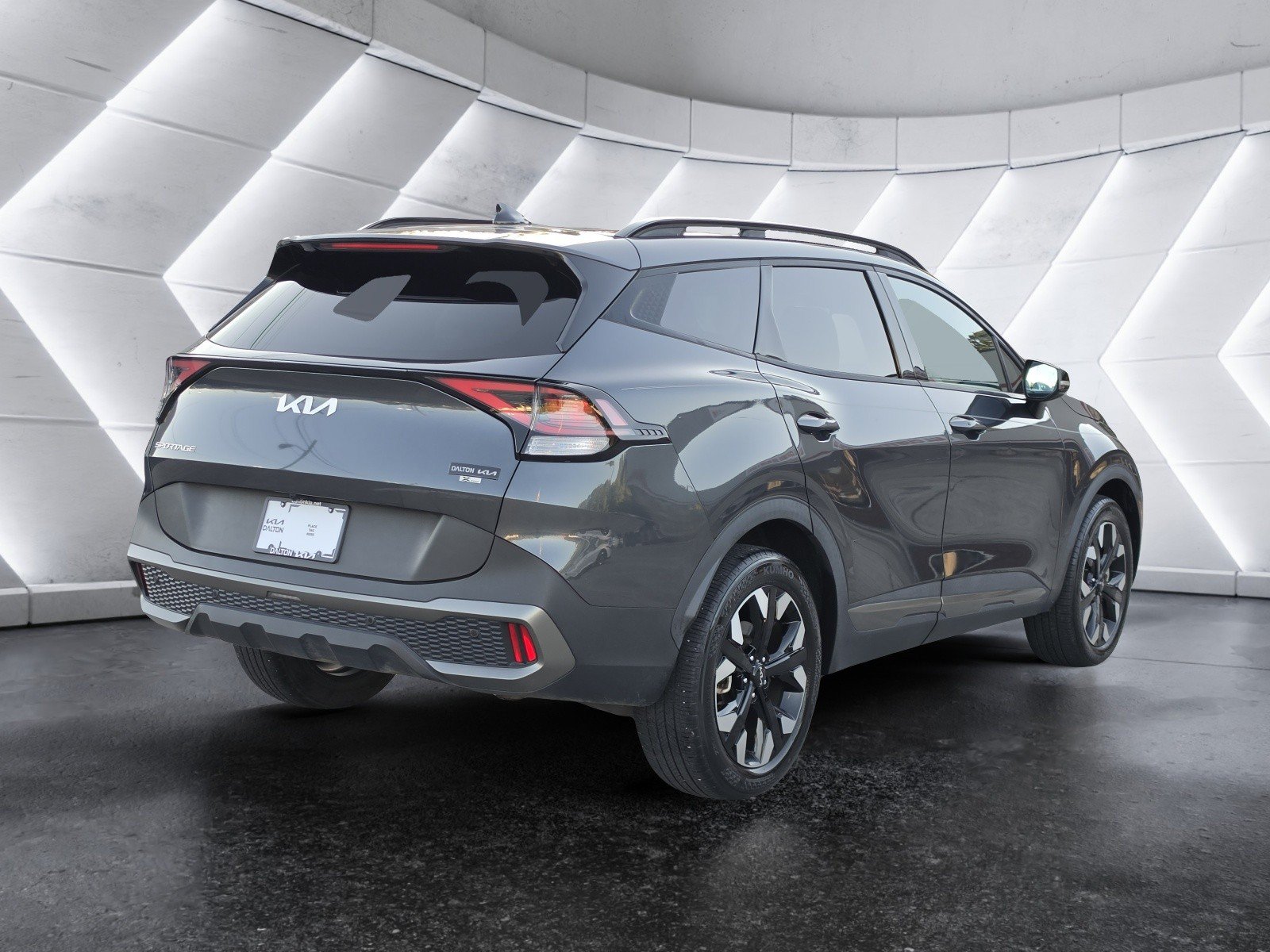 Used 2023 Kia Sportage X-Line w/ X-Line Premium Package AWD/4WD image 3