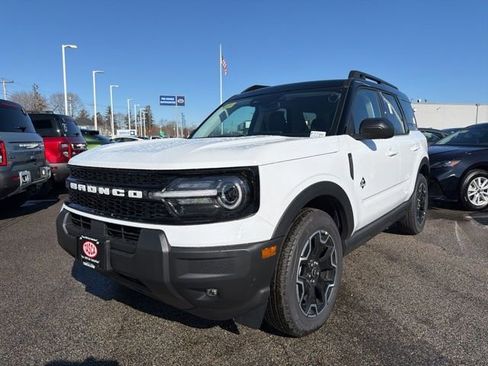 New 2025 Ford Bronco Sport Outer Banks image 4