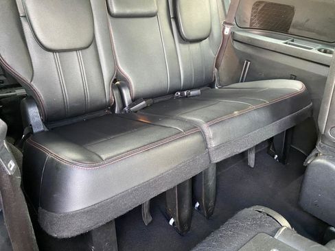Used 2019 Dodge Grand Caravan GT FWD image 41