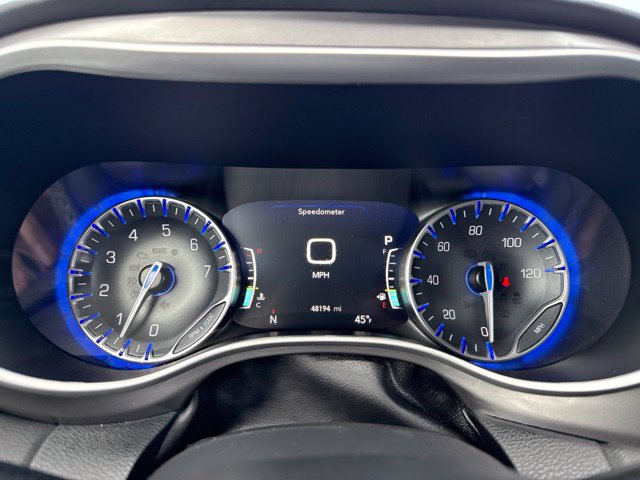 Used 2025 Chrysler Pacifica Select FWD image 27