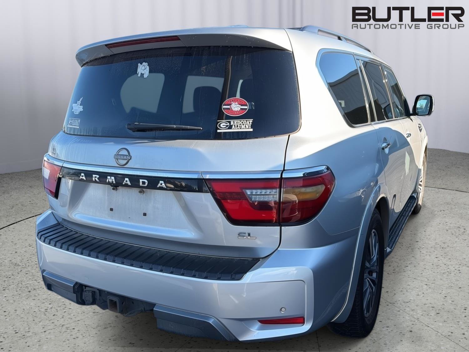 Used 2022 Nissan Armada SL w/ Captain's Chairs Package RWD image 9